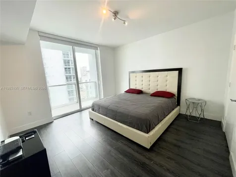 253 NE 2nd Street Miami FL 33132