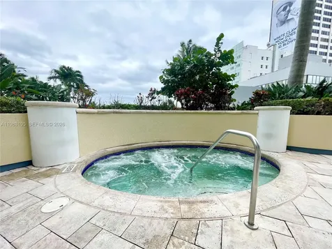 253 NE 2nd Street Miami FL 33132