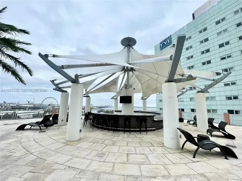 253 NE 2nd Street Miami FL 33132
