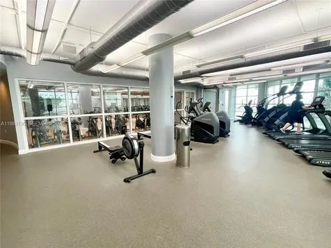 253 NE 2nd Street Miami FL 33132