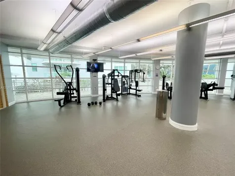 253 NE 2nd Street Miami FL 33132