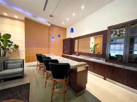 253 NE 2nd Street Miami FL 33132