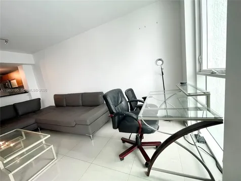 253 NE 2nd Street Miami FL 33132