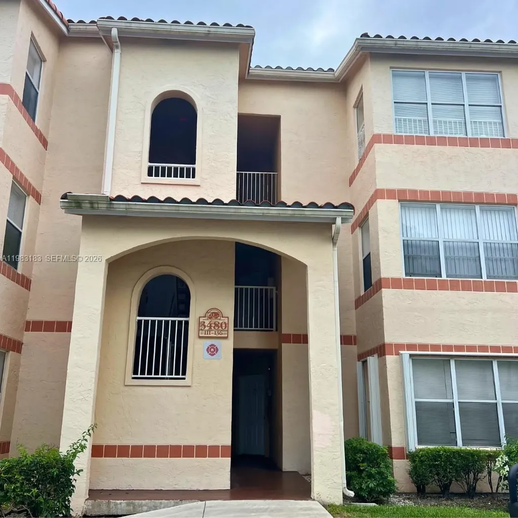 3480 N Pinewalk Drive N Margate FL 33063