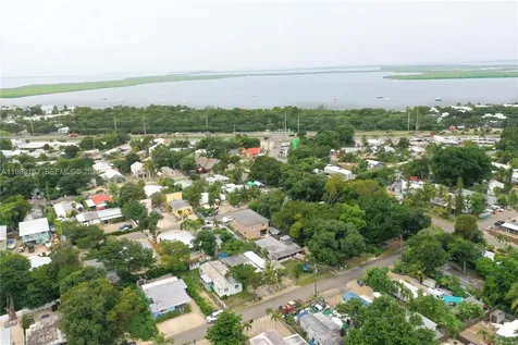 11 Judy Place Key Largo FL 33037