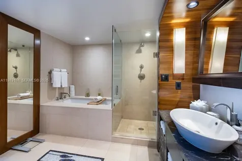 6801 Collins Avenue #610 Door Miami Beach FL 33141