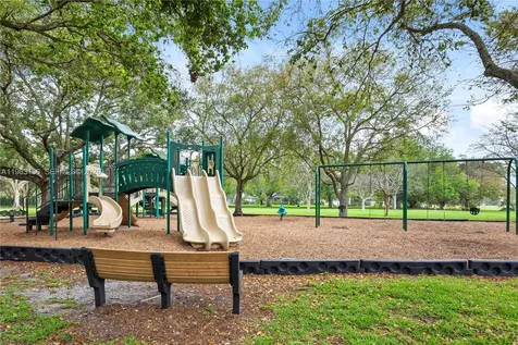 2721 Montevideo Avenue Cooper City FL 33026