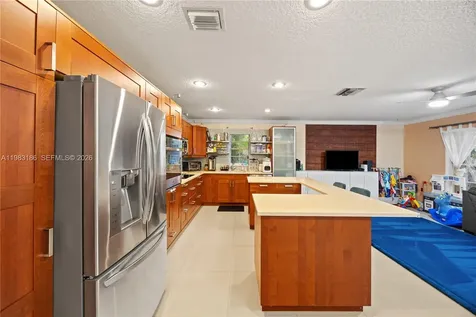 2721 Montevideo Avenue Cooper City FL 33026