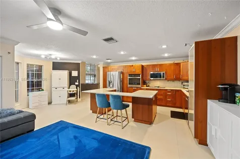 2721 Montevideo Avenue Cooper City FL 33026