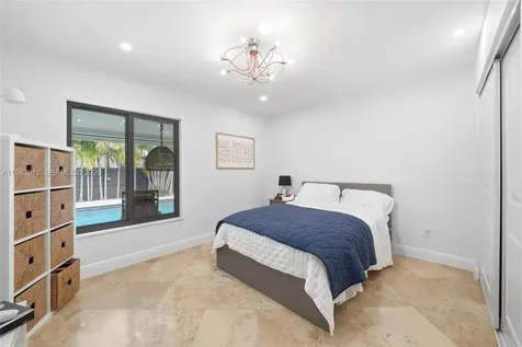 12715 SW 96th Terrace Miami FL 33186