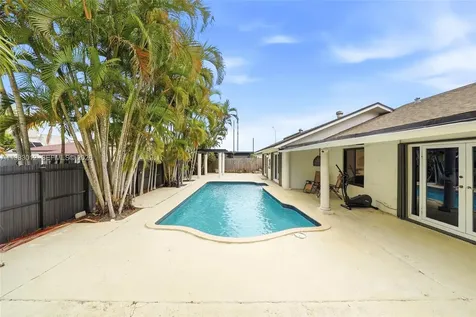 12715 SW 96th Terrace Miami FL 33186