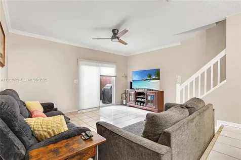 2881 S Cambridge Lane Cooper City FL 33026