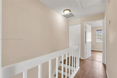 2881 S Cambridge Lane Cooper City FL 33026