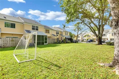 2881 S Cambridge Lane Cooper City FL 33026