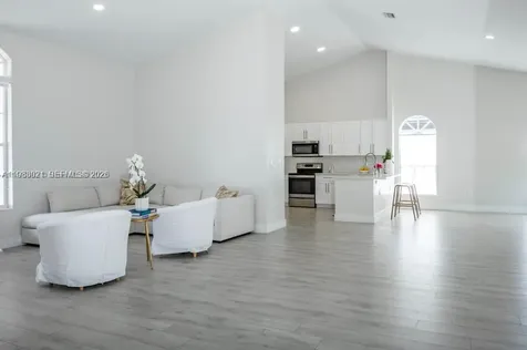 8325 NW 161st Terrace Miami Lakes FL 33016