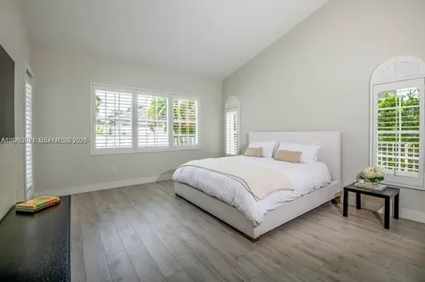 8325 NW 161st Terrace Miami Lakes FL 33016