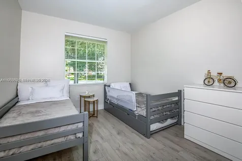 8325 NW 161st Terrace Miami Lakes FL 33016