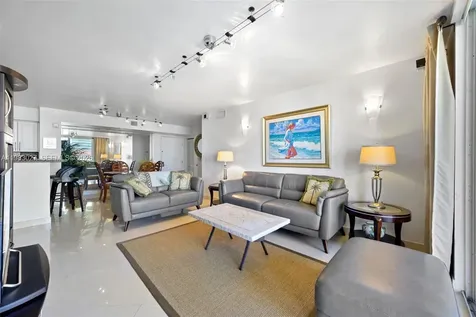 19999 E Country Club Drive Aventura FL 33180