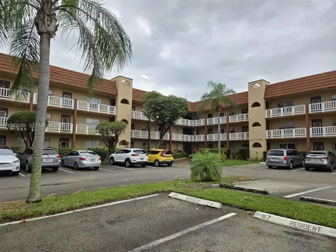 9261 Sunrise Lakes Boulevard Sunrise FL 33322