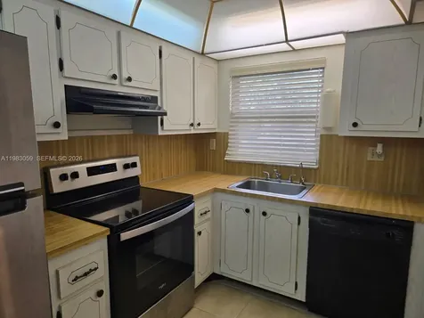 9261 Sunrise Lakes Boulevard Sunrise FL 33322