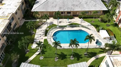 851 NE 14th Avenue Hallandale Beach FL 33009