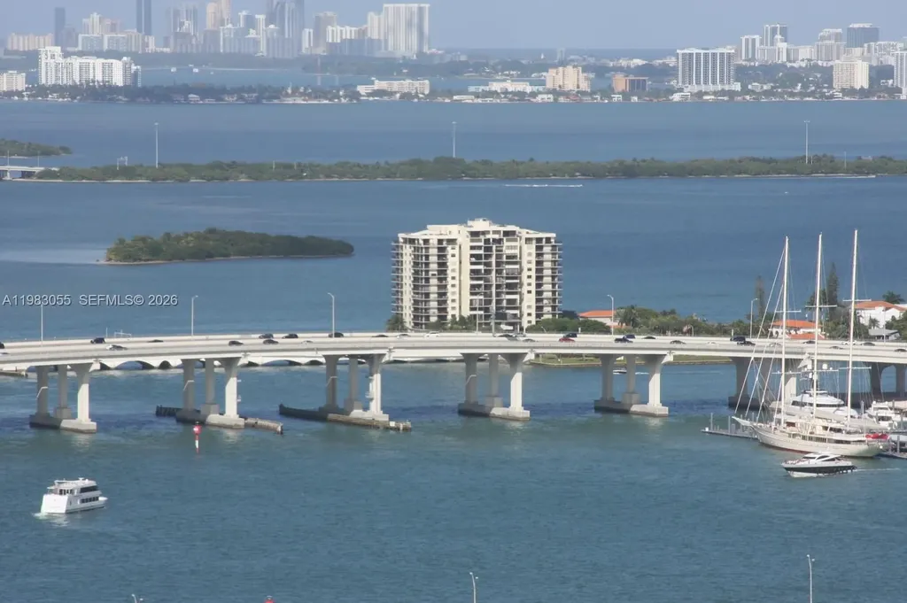 300 S Biscayne Miami FL 33131