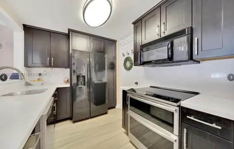 9001 SW 77th Avenue Miami FL 33156