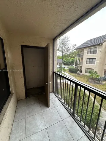 4221 W Mcnab Road Pompano Beach FL 33069