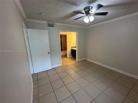 4221 W Mcnab Road Pompano Beach FL 33069