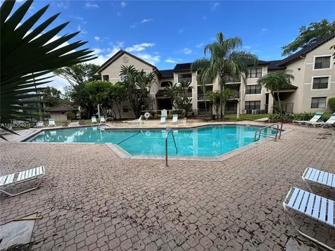 4221 W Mcnab Road Pompano Beach FL 33069