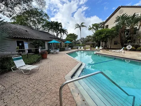 4221 W Mcnab Road Pompano Beach FL 33069