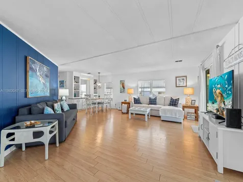 806 S Jade Drive Key Largo FL 33037