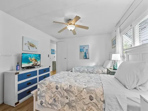 806 S Jade Drive Key Largo FL 33037