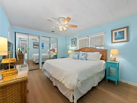 806 S Jade Drive Key Largo FL 33037