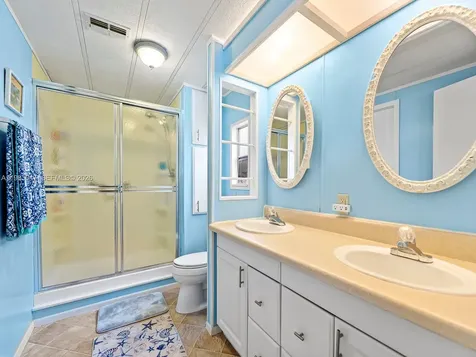 806 S Jade Drive Key Largo FL 33037