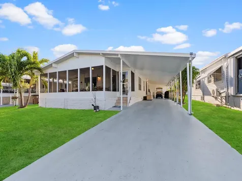 806 S Jade Drive Key Largo FL 33037