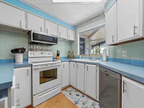 806 S Jade Drive Key Largo FL 33037