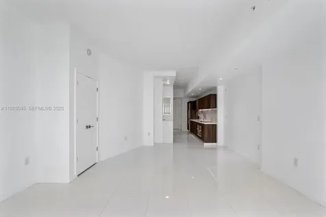 851 NE 1st Avenue Miami FL 33132