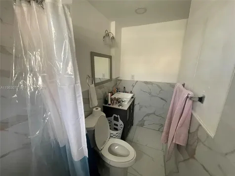 2601 N 66th Avenue Hollywood FL 33024