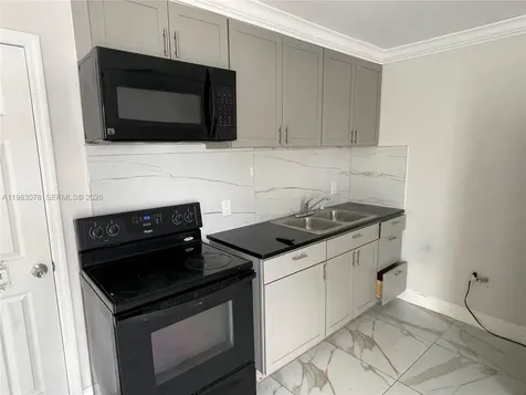 2601 N 66th Avenue Hollywood FL 33024