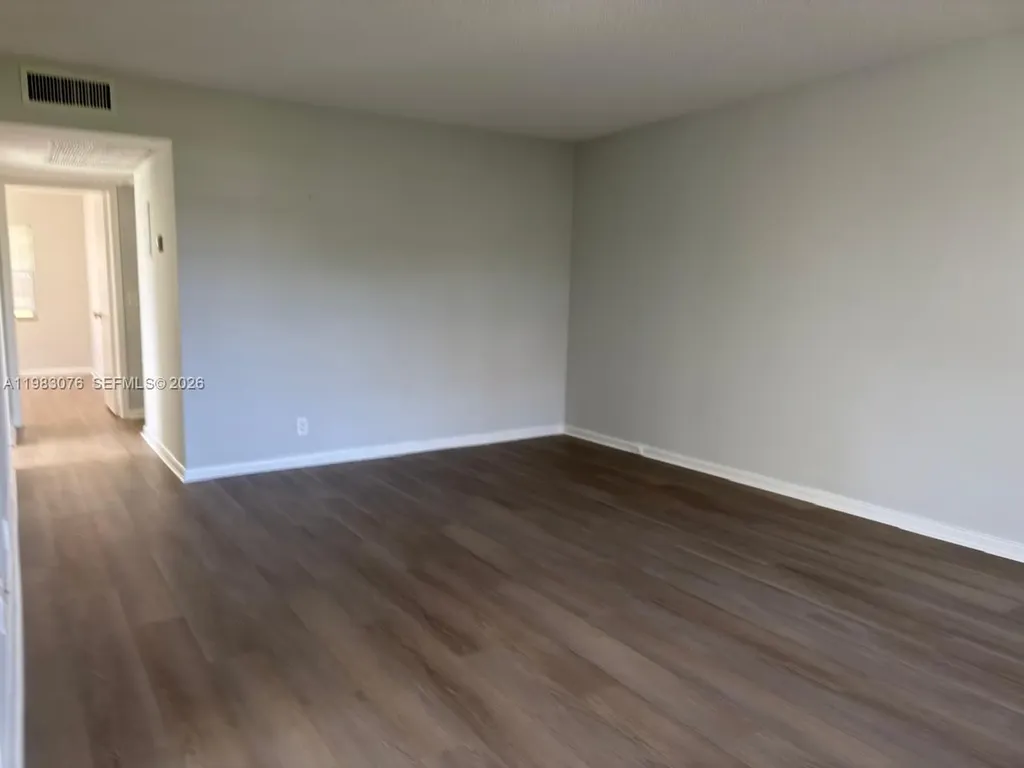 257 Fanshaw G Boca Raton FL 33434