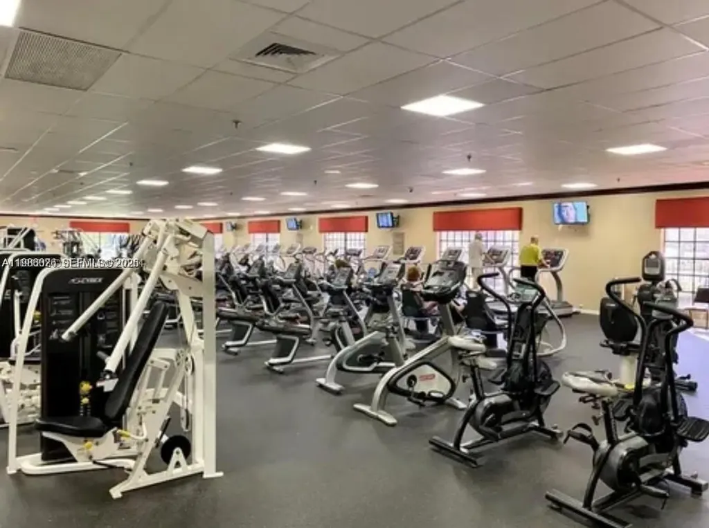 257 Fanshaw G Boca Raton FL 33434
