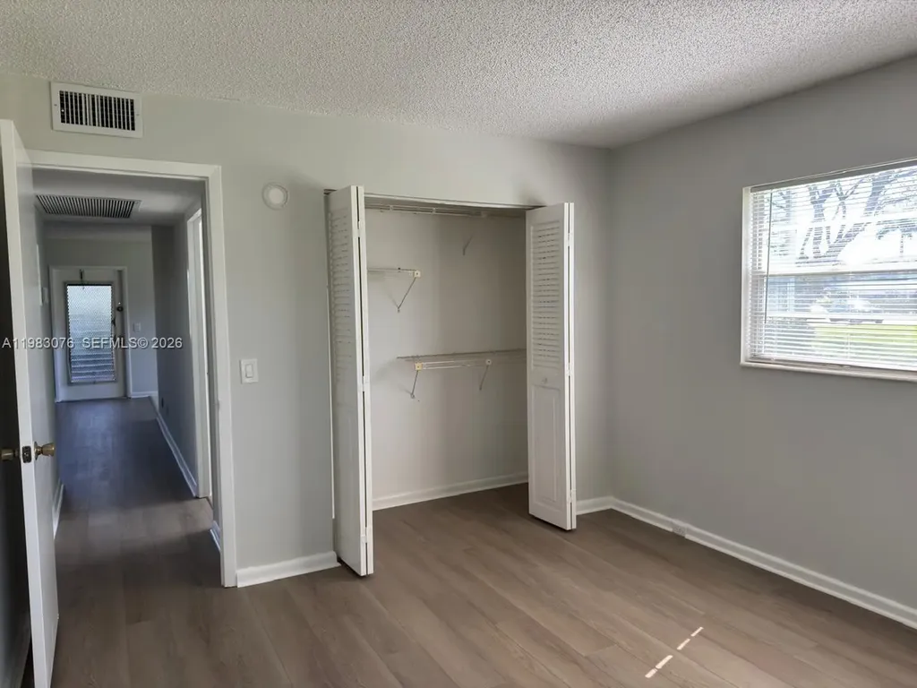 257 Fanshaw G Boca Raton FL 33434