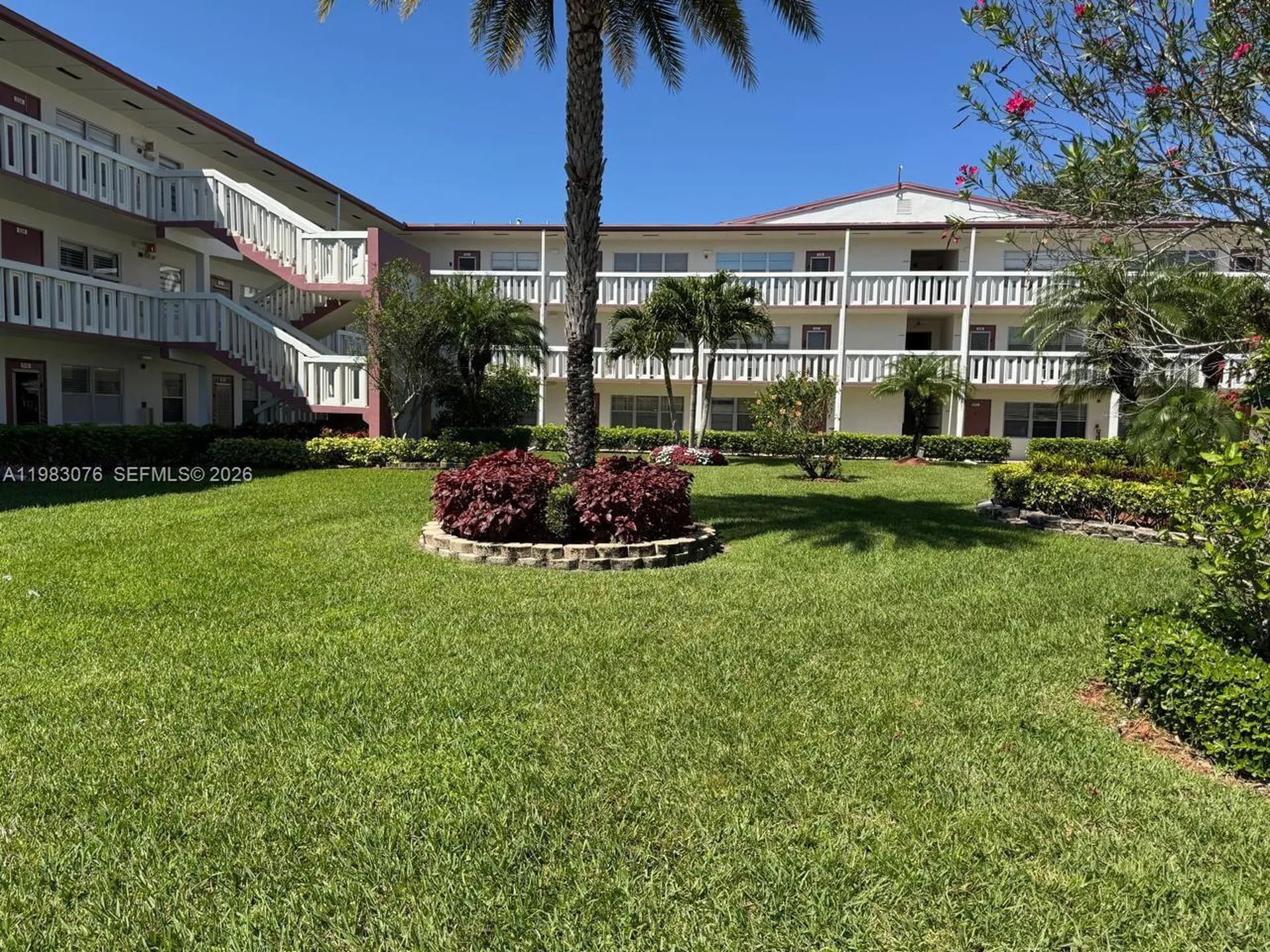 257 Fanshaw G Boca Raton FL 33434