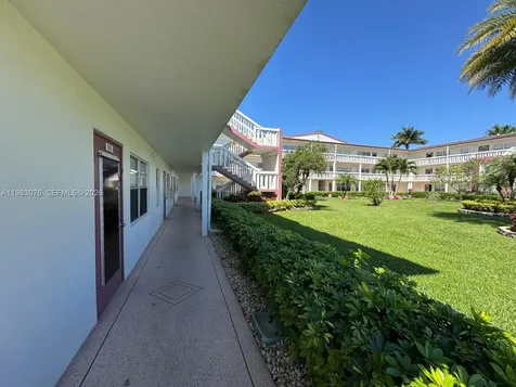 257 Fanshaw G Boca Raton FL 33434