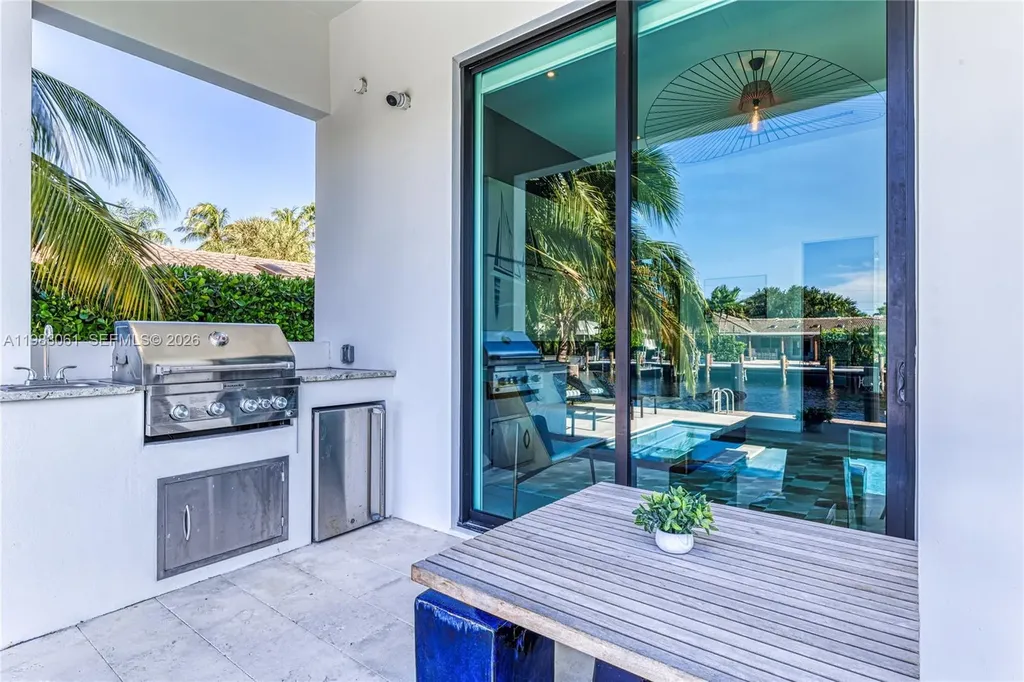 2817 NE 35th Street Fort Lauderdale FL 33306
