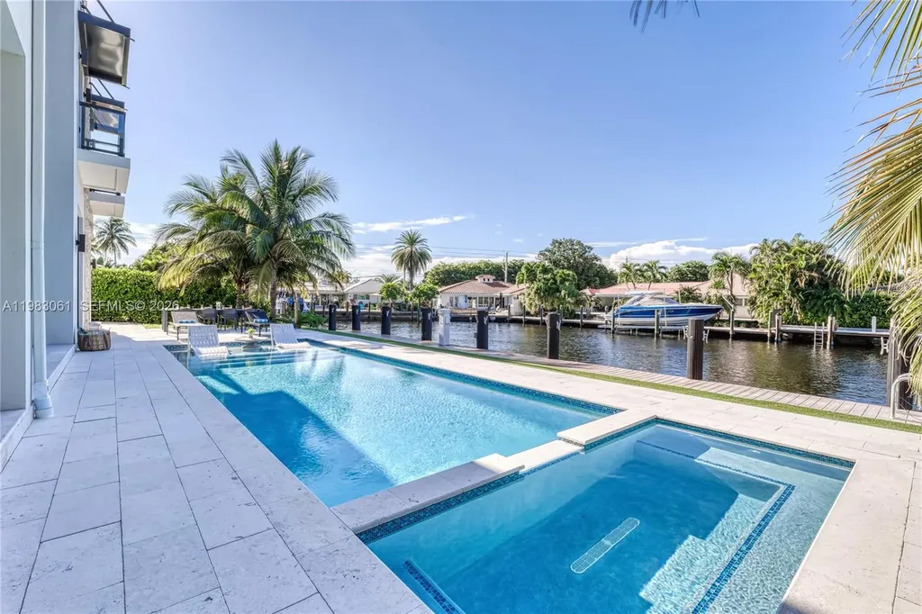 2817 NE 35th Street Fort Lauderdale FL 33306