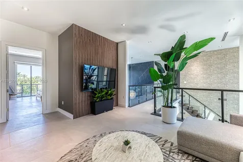 2817 NE 35th Street Fort Lauderdale FL 33306