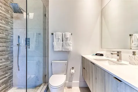 2817 NE 35th Street Fort Lauderdale FL 33306