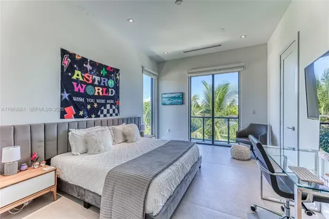 2817 NE 35th Street Fort Lauderdale FL 33306